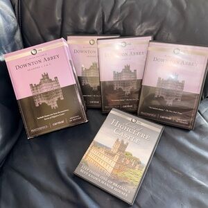 Downton Abbey DVD Collection with Highclere Castle Tour